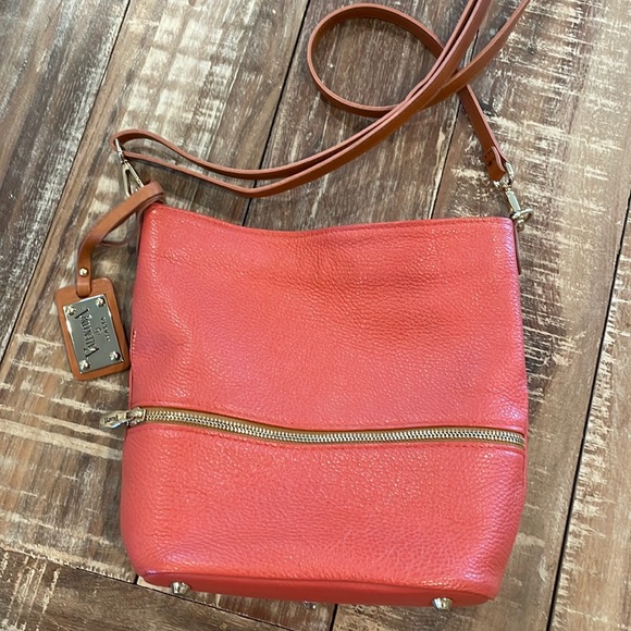 - Valentina Made in Italy Crossbody Bag. Leather, 10” x 11” wide Red. - Picture 1 of 5